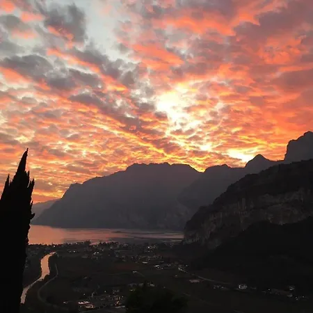 Isola Готель Torbole Sul Garda
