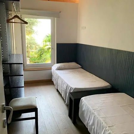 Готель Isola Torbole Sul Garda